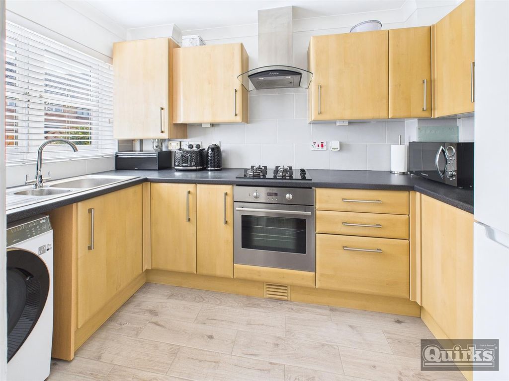 Property photo 2 of 10 Cam02342G0-Pr0134-Still001.Jpg