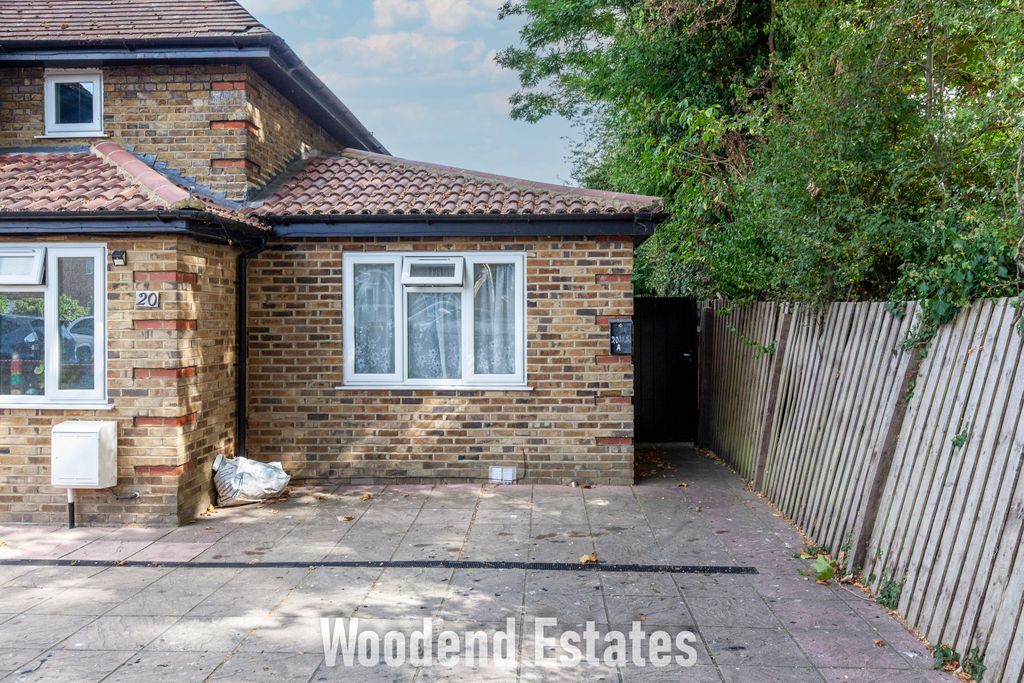Property photo 2 of 35