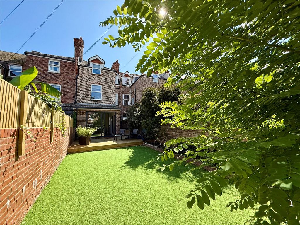 Property photo 3 of 18 Picture No. 11