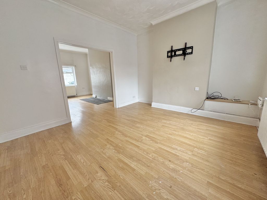 Property photo 3 of 14 Img_1240