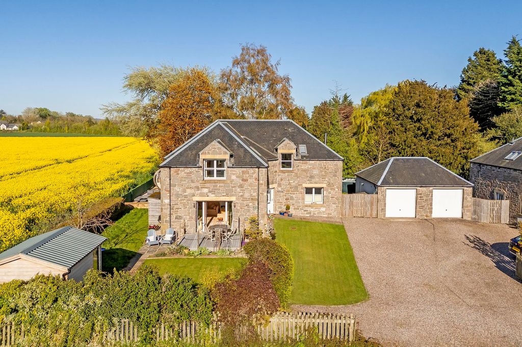 Property photo 1 of 32
