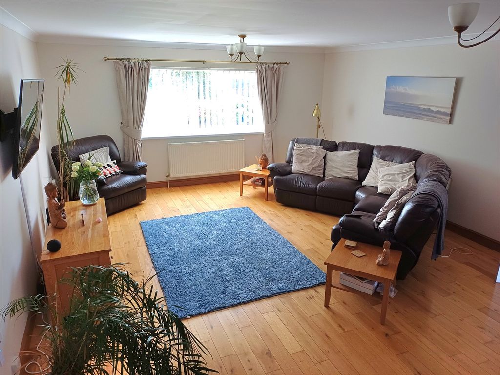Property photo 3 of 21 Picture No. 45