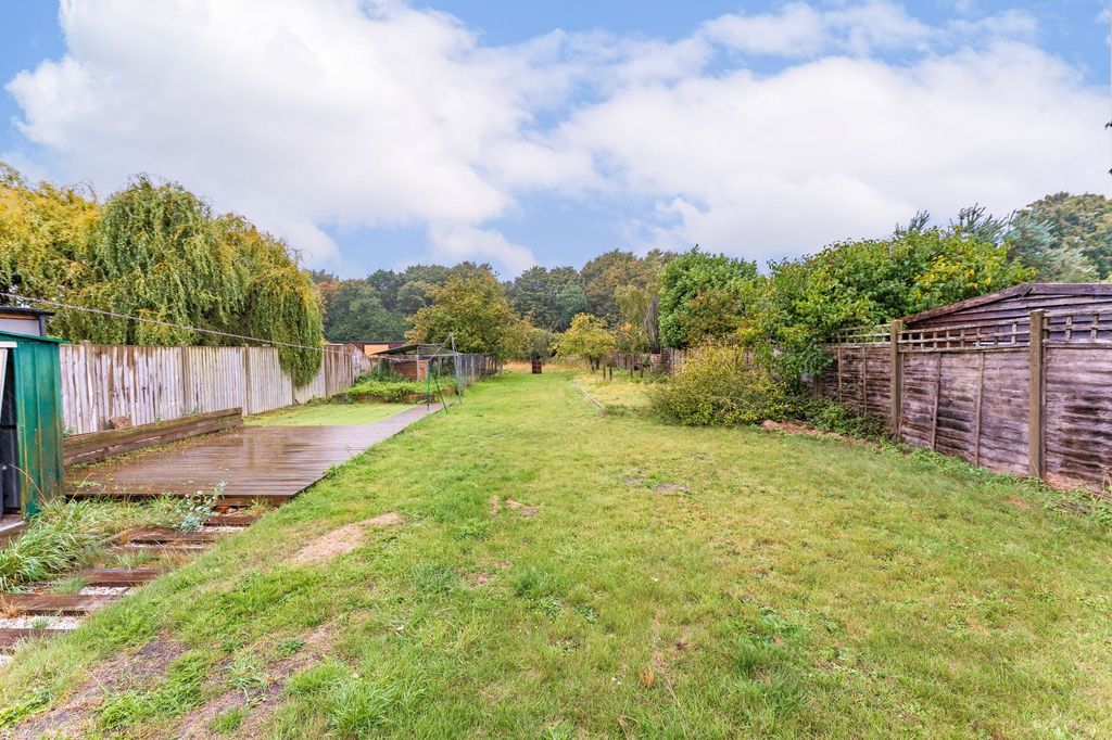 Property photo 2 of 23
