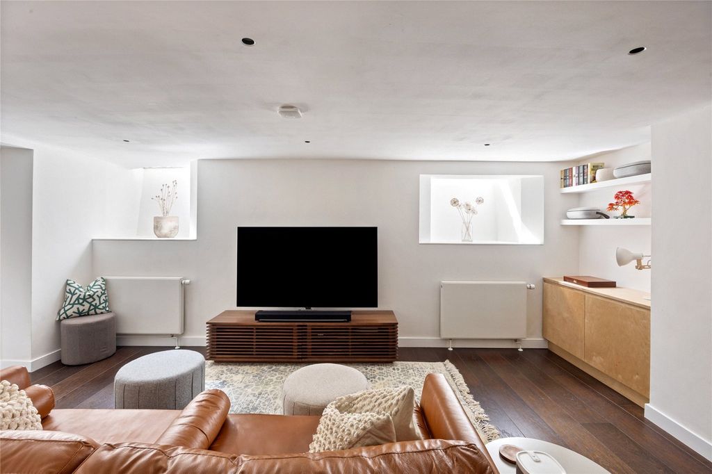 Additional image 10 of 5 bed semi-detached house for saleCastle Precincts, Lewes, East Sussex BN7