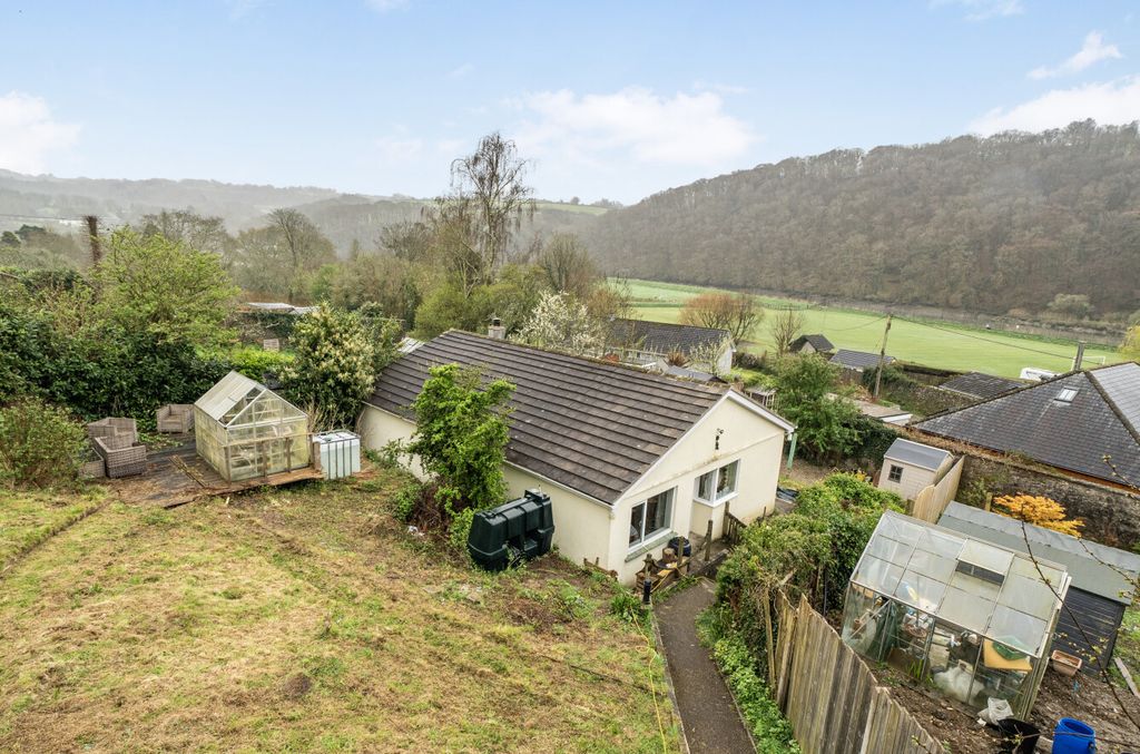 Property photo 1 of 18 1434004-1-69c6621...