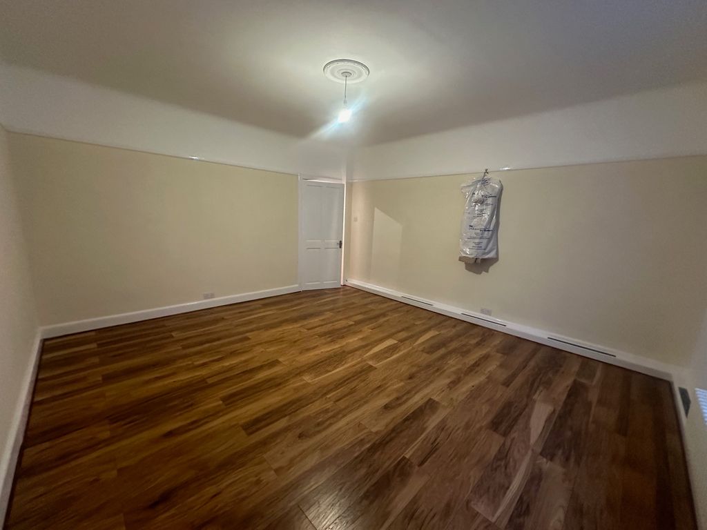 Property photo 3 of 11 View