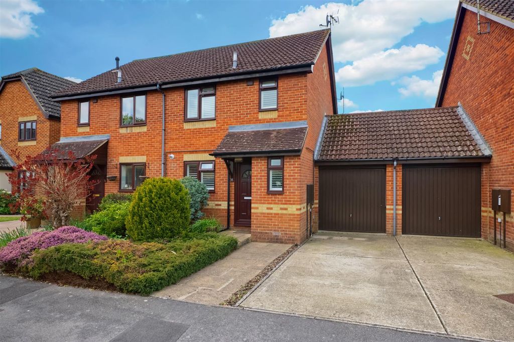 Property photo 2 of 27 1 (9).Jpg