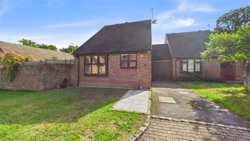 Property photo 1 of 33 Picture No. 32