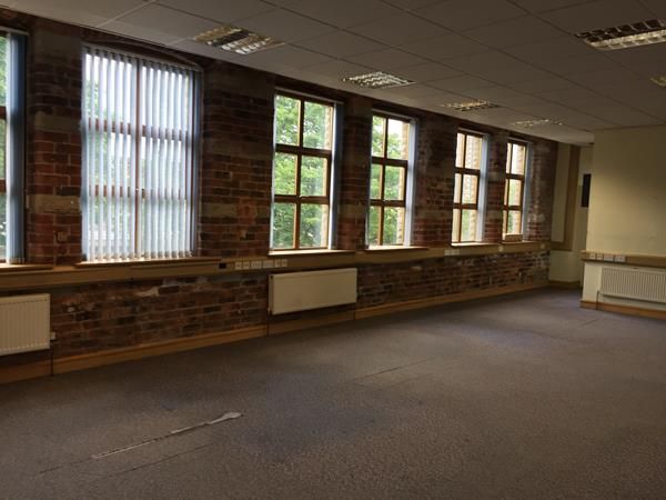 Property photo 3 of 10 Photo 3