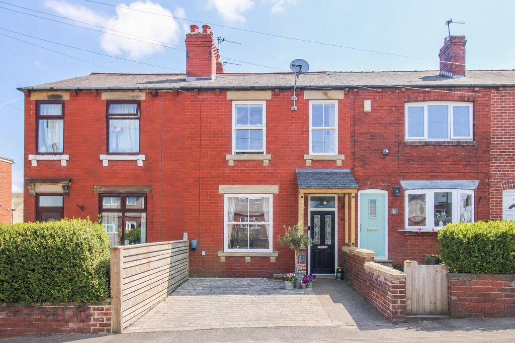 Property photo 1 of 16