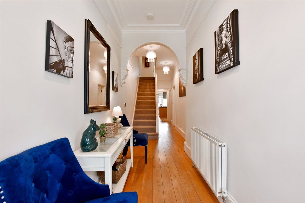 Property photo 2 of 15 Hallway