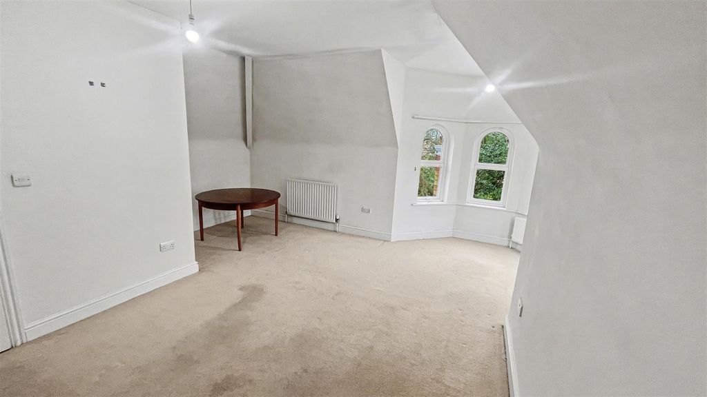 Property photo 2 of 14 Img_8713.Jpg