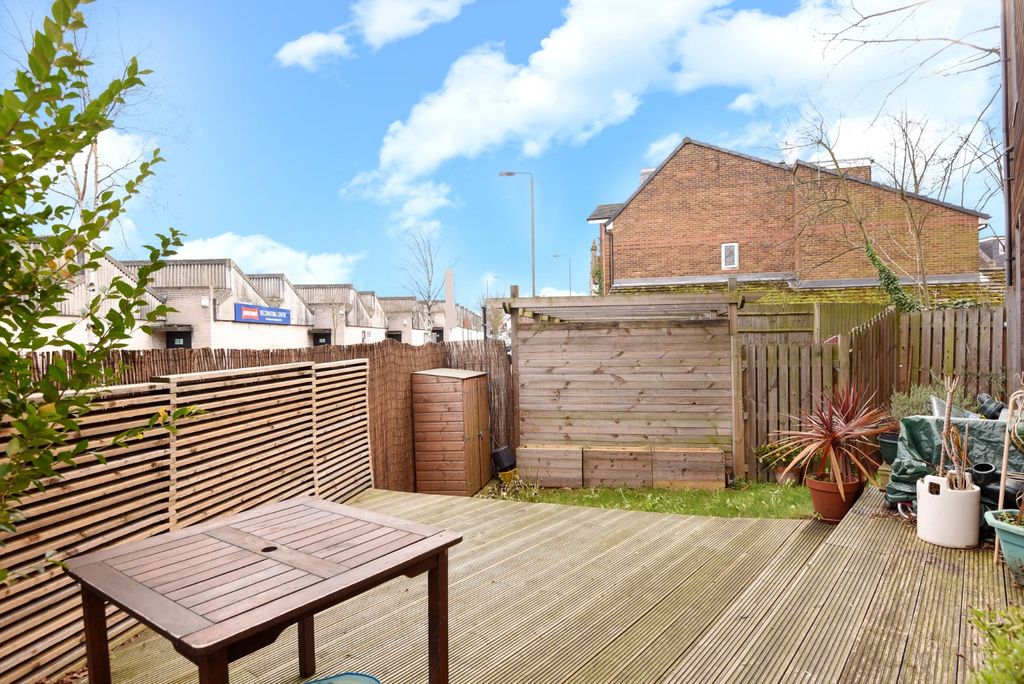Property photo 1 of 6 Picture No. 08