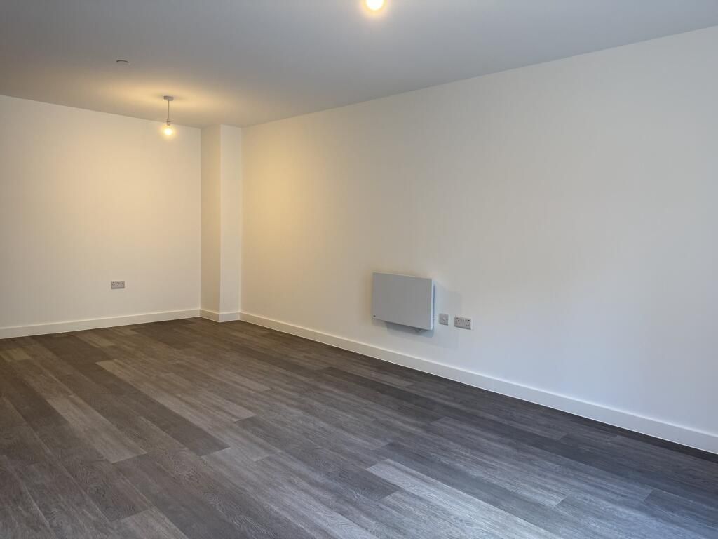 Property photo 2 of 6 Gallery