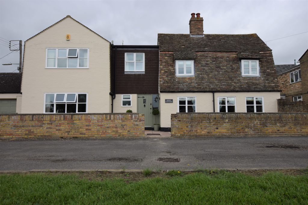 Property photo 1 of 22