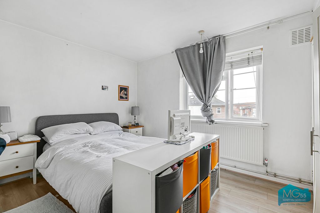 Property photo 3 of 15 Picture No. 20