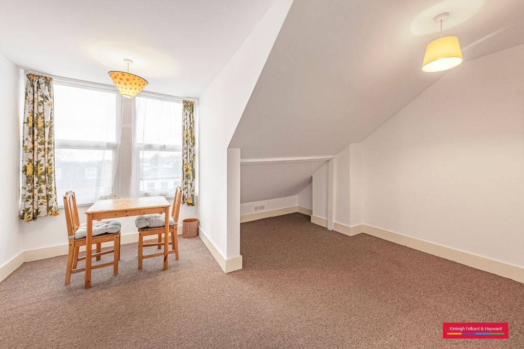 Property photo 3 of 7 Picture No. 11