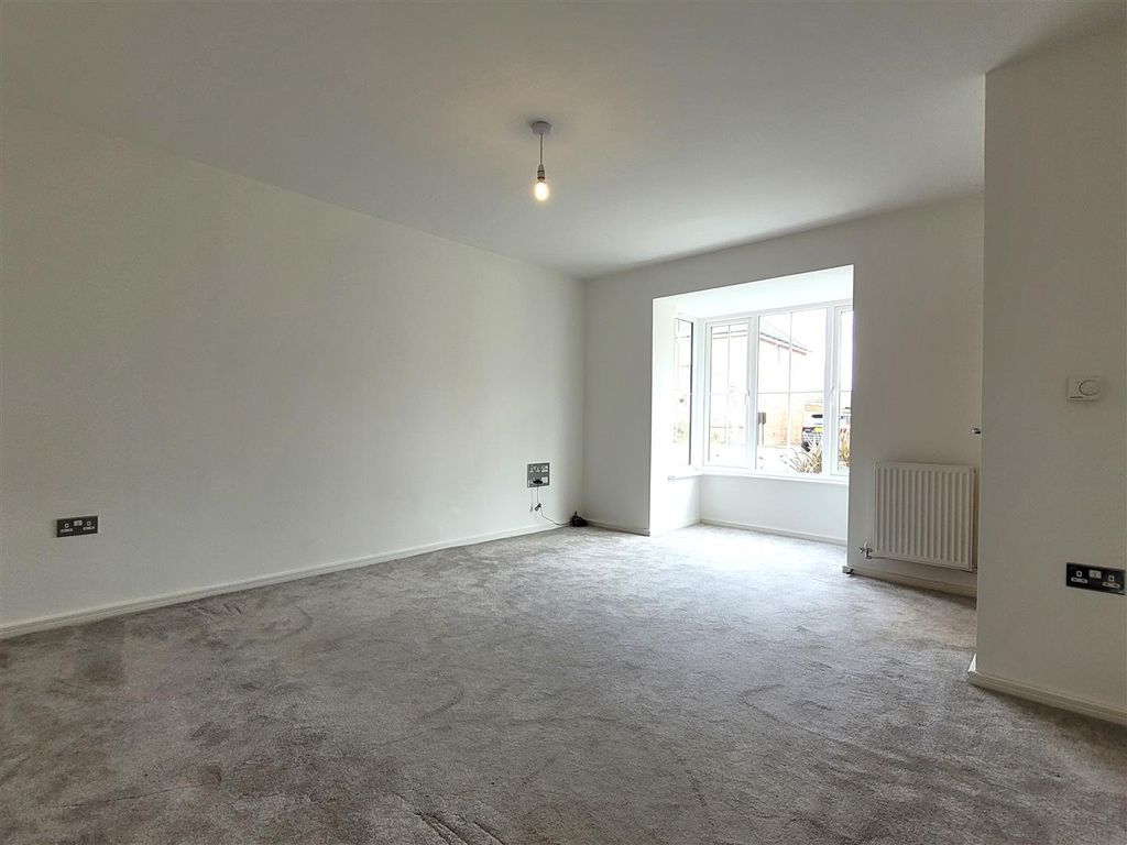 Property photo 2 of 11 Picture No. 13