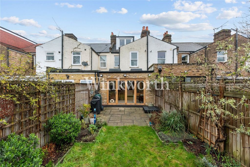 Property photo 3 of 23 Picture No. 03