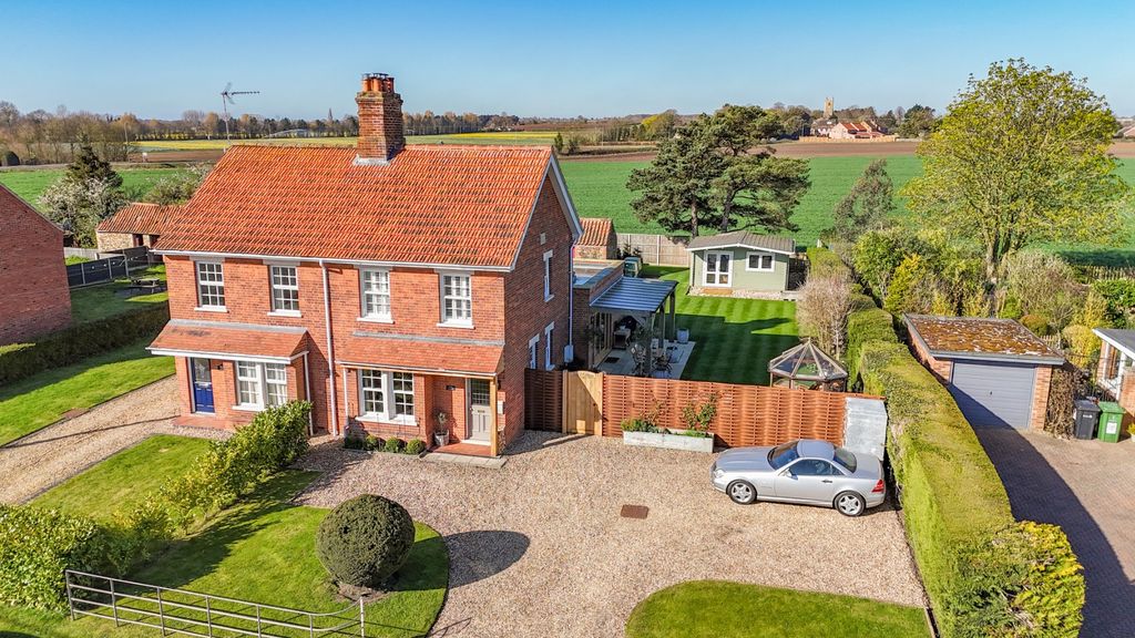 Property photo 1 of 41 4071353