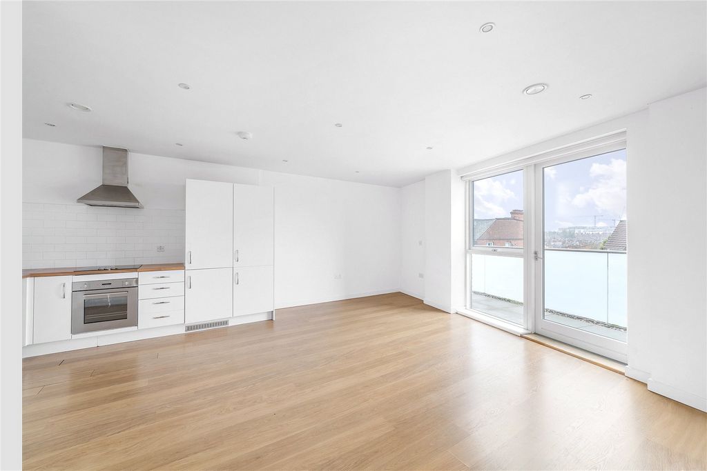 Property photo 2 of 13 Picture No. 03