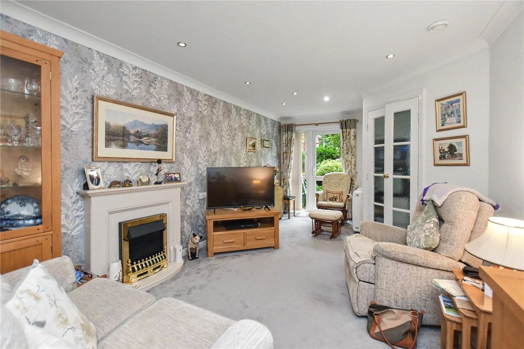 Property photo 2 of 11 Picture No. 22