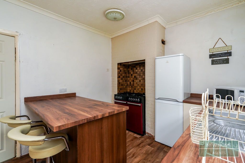 Property photo 3 of 16 Photo 7