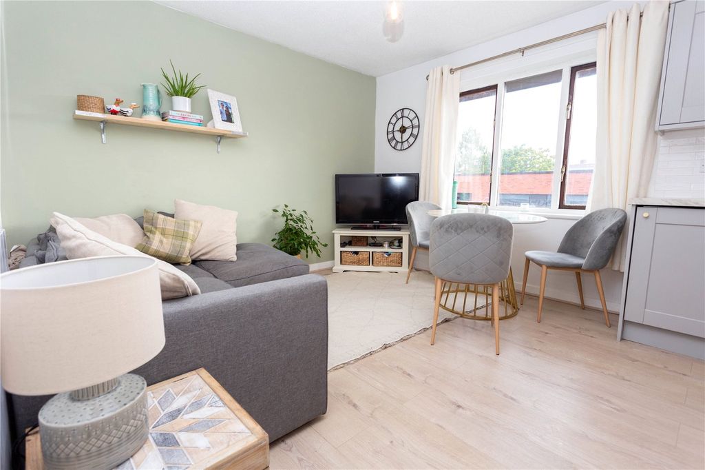 Property photo 3 of 8 Picture No. 03