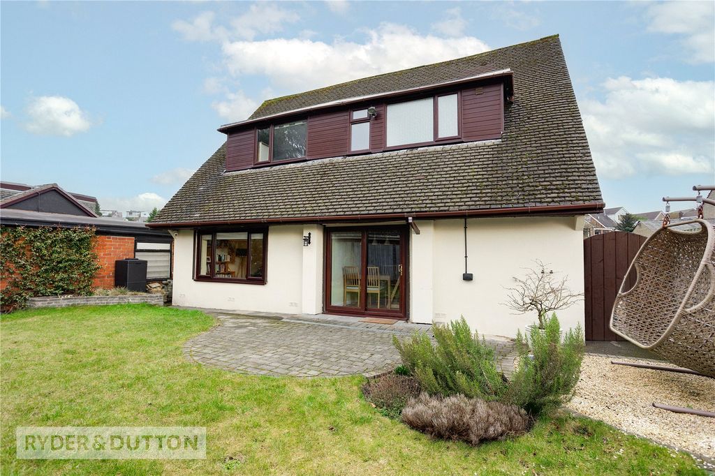 Property photo 2 of 21 Rear Garden