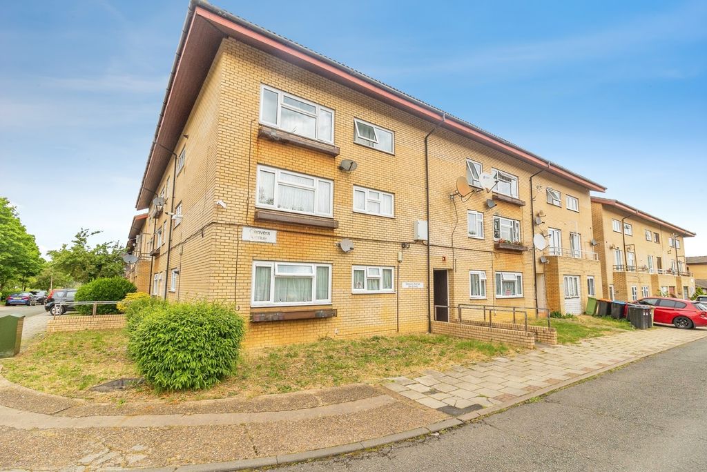 Property photo 1 of 16 Pbox-Img.Jpg