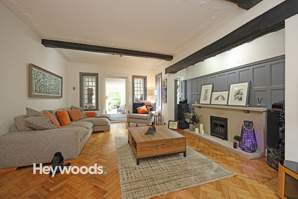 Property photo 3 of 50