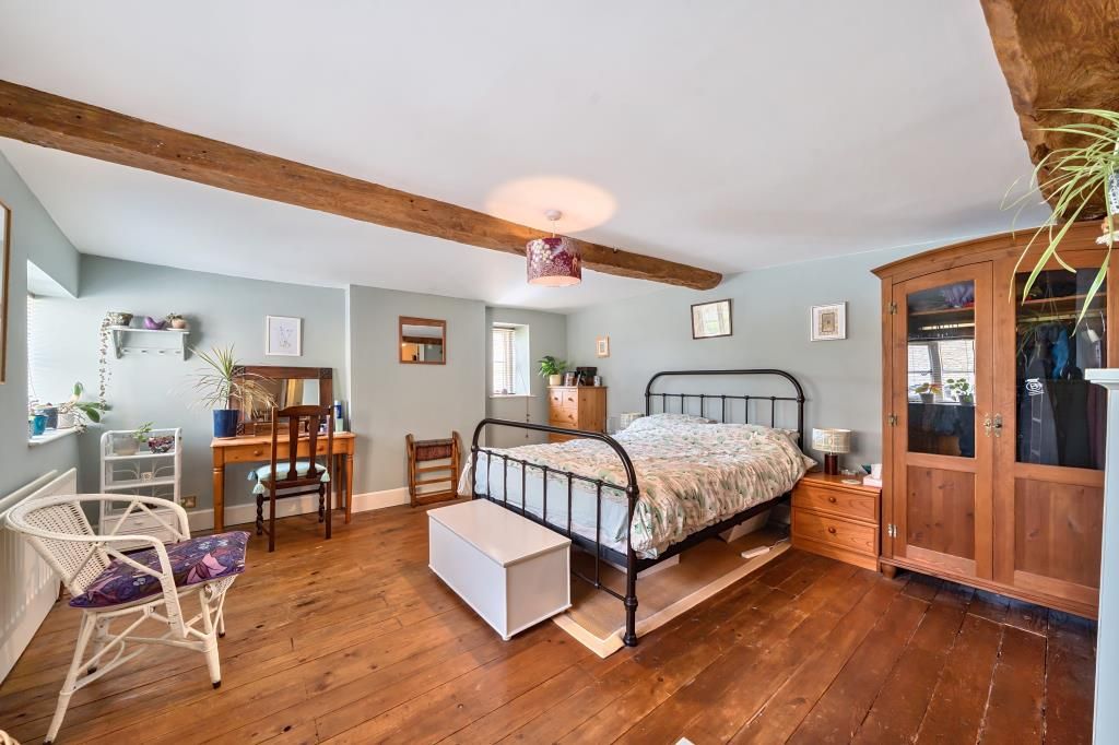 Property photo 3 of 18 Bedroom