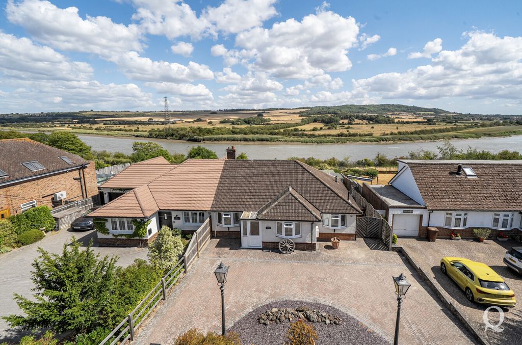 Property photo 1 of 33 5E74914F-8288-46E...