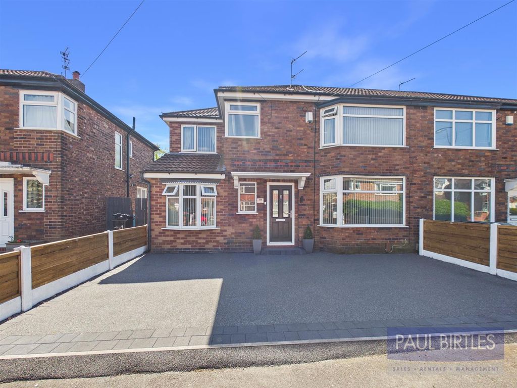 Property photo 1 of 31 Cam01301G0-Pr0760-Still050.Jpg