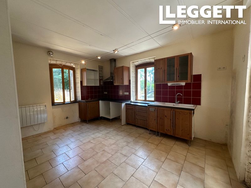 Property photo 3 of 10