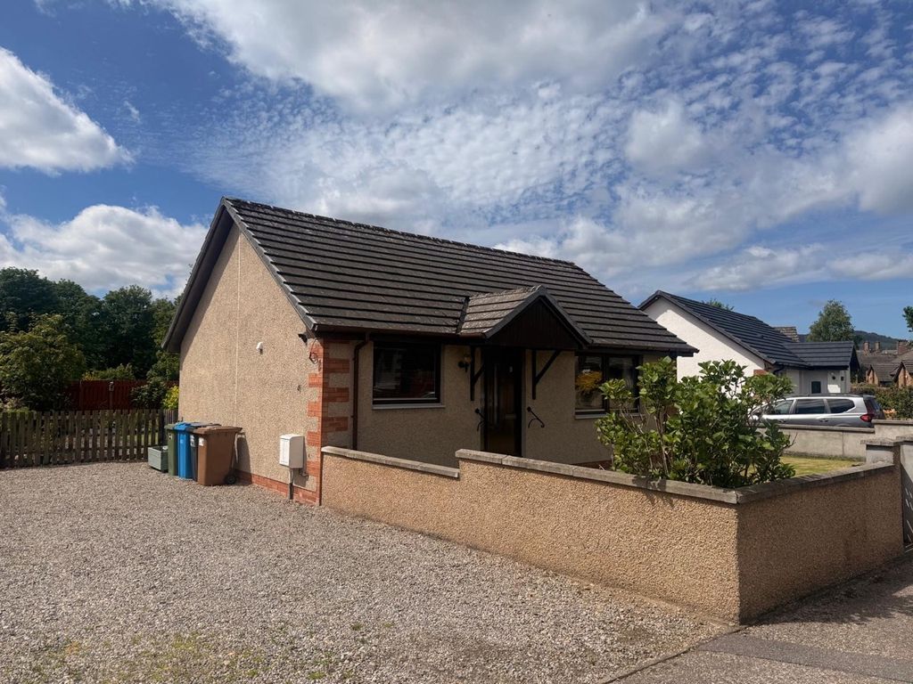 Property photo 2 of 29