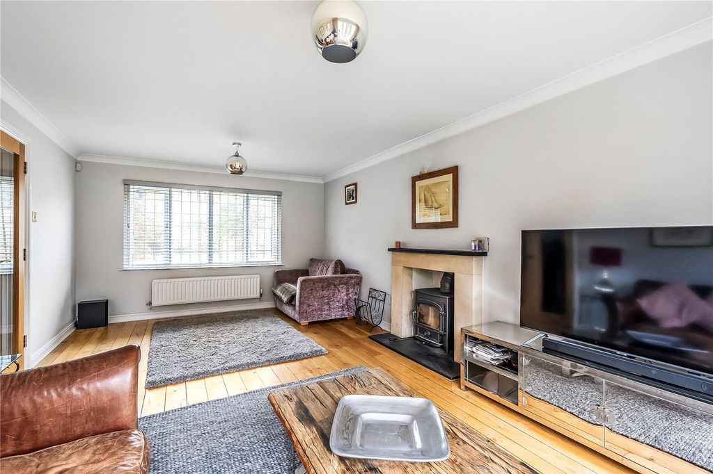 Property photo 3 of 19 Picture No. 04