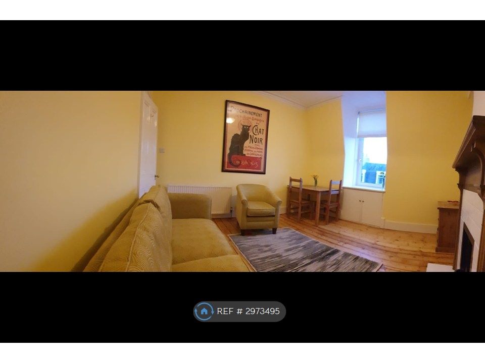 Property photo 2 of 8 Spacious Living Room With Dining Area