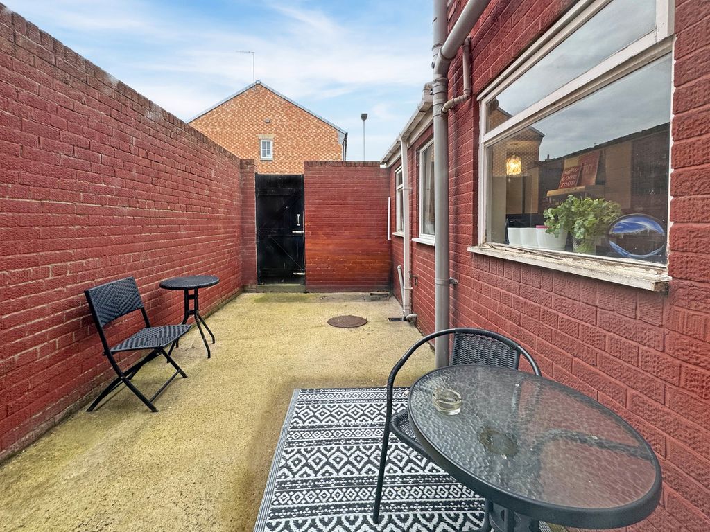 Property photo 3 of 26