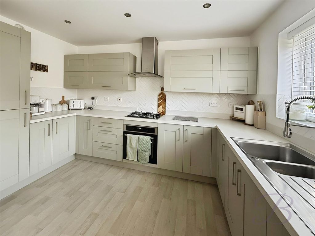 Property photo 3 of 22 Cecebe7F-Mgzp-Hznpk-Bon1Ugviqva.Jpg