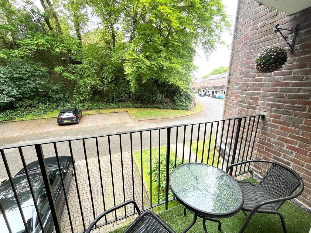 Property photo 2 of 8 Picture No. 03