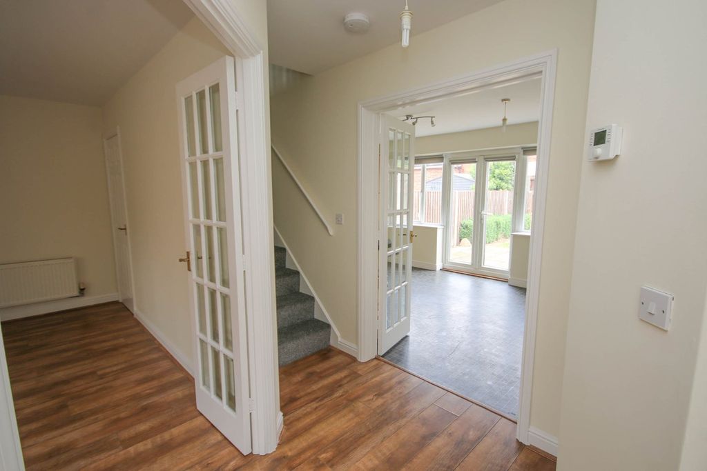 Property photo 2 of 23