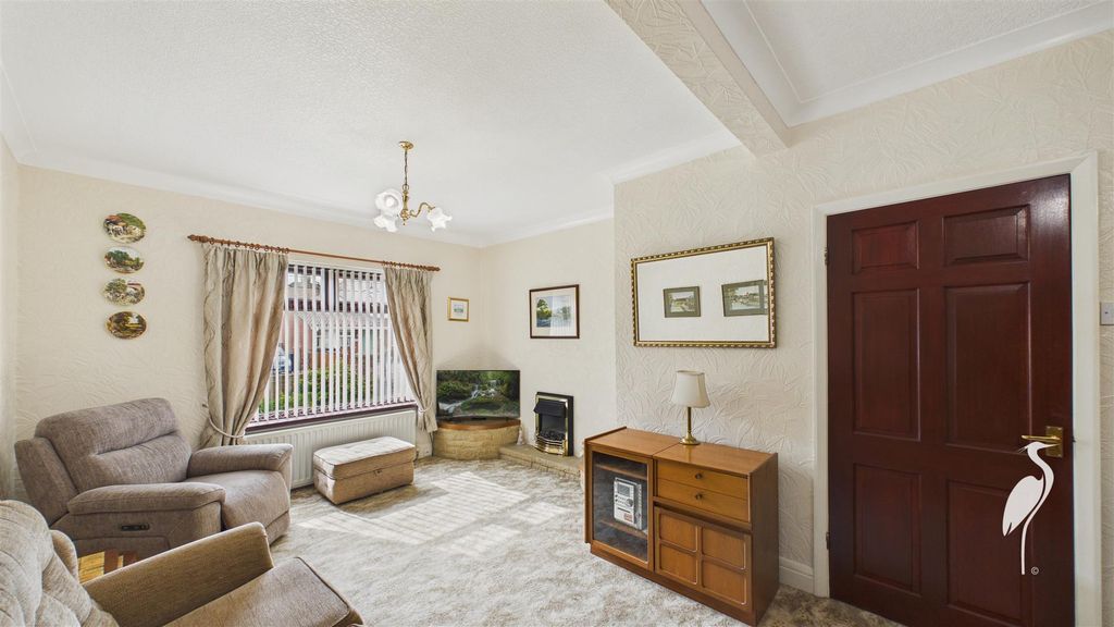 Property photo 2 of 25 Open Plan Lounge &amp; Diner