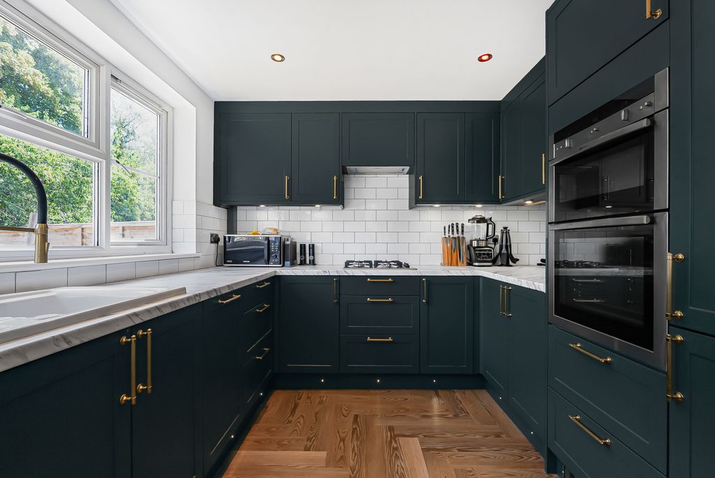 Property photo 2 of 13 Kitchen