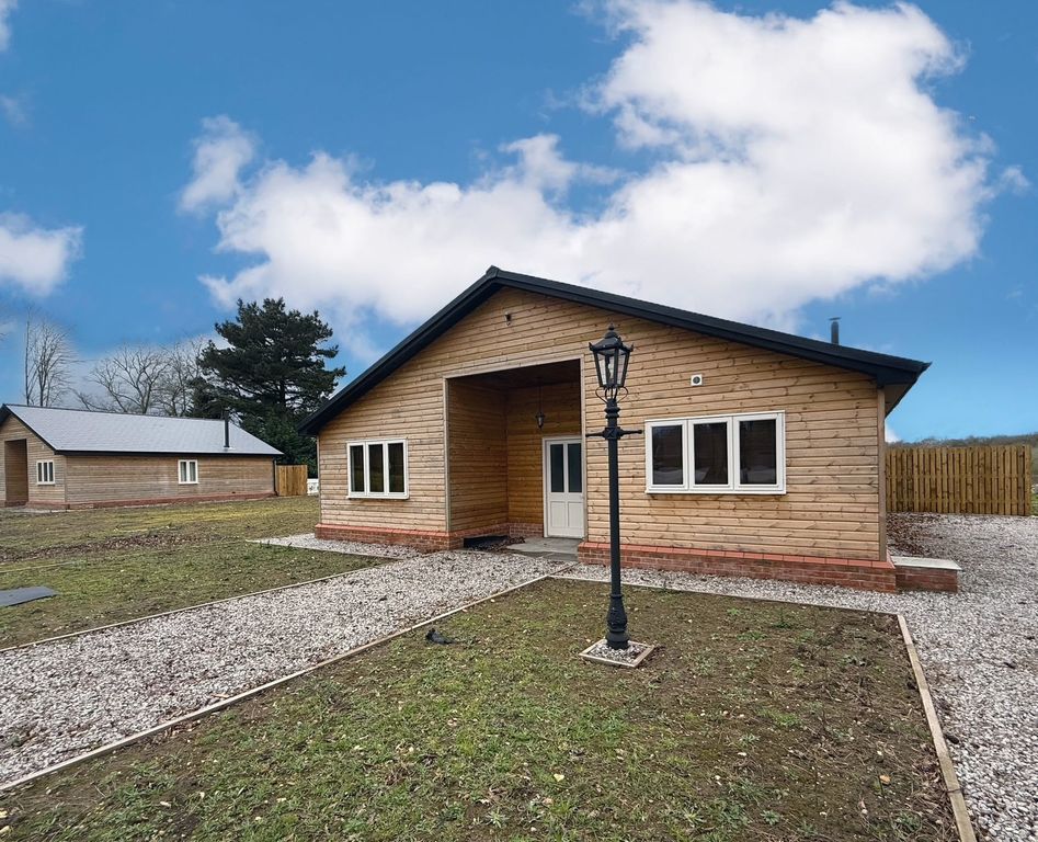 Property photo 1 of 14 Front