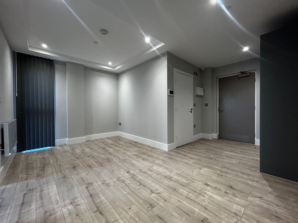 Property photo 3 of 13 Image