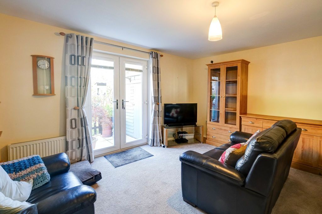 Property photo 3 of 11 Photo 11