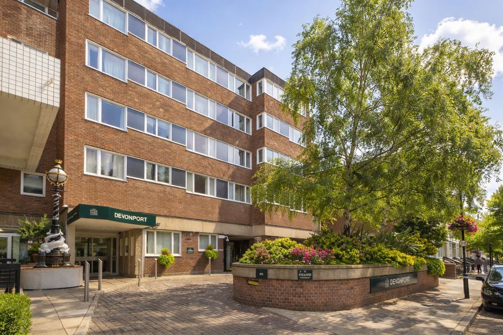 Property photo 1 of 8