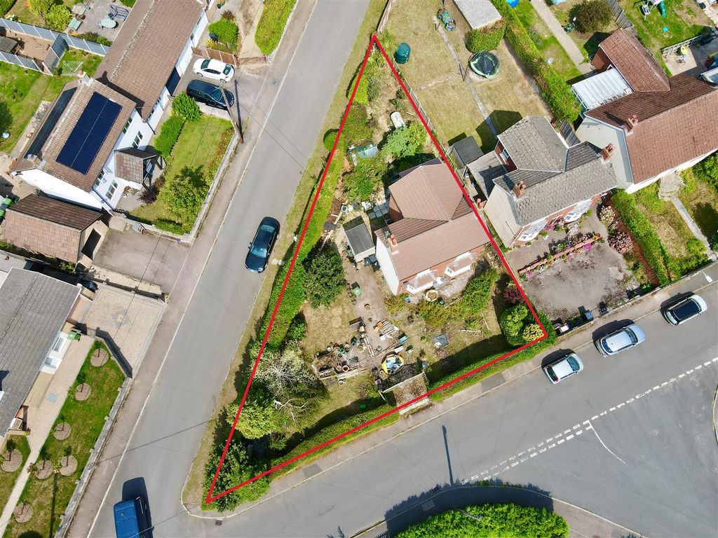 Property photo 3 of 23