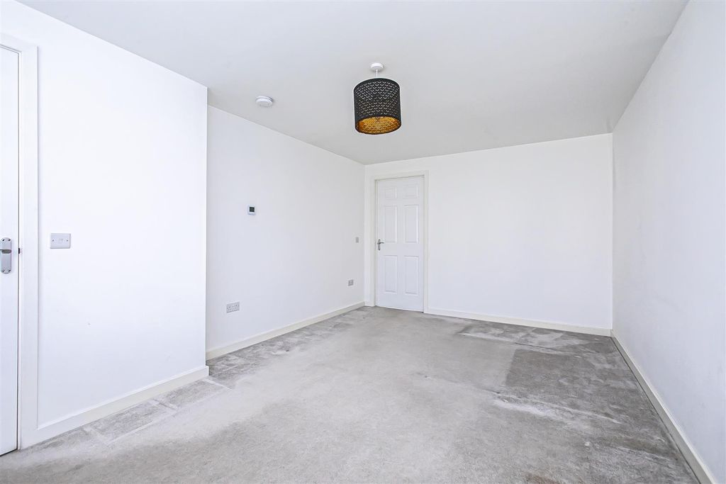 Property photo 3 of 29 Rdc0162Cupi Lounge (1).Jpg